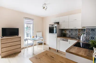 Kuchnia lub aneks kuchenny w obiekcie Orange Studio Cozy & New Apartment near Rynek