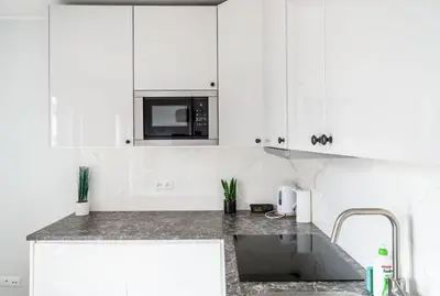 Kuchnia lub aneks kuchenny w obiekcie Teal 2 Apartment