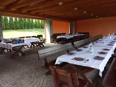 Restauracja lub miejsce do jedzenia w obiekcie Pensjonat EL-TAN - nocleg na wsi z WI-FI bez TV