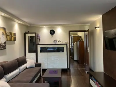 Telewizja i/lub zestaw kina domowego w obiekcie Apartament Gądów Mały