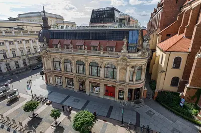 Budynek, w którym mieści się apartament