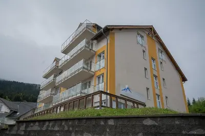 Budynek, w którym mieści się apartament