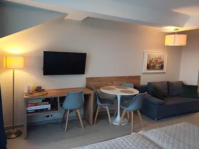 Telewizja i/lub zestaw kina domowego w obiekcie Apartament Czarna Góra - STUBAI 34 Biała Woda Sienna