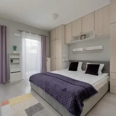 Charming Studio with Balcony in Wrocław's Nadodrze by Noclegi Renters