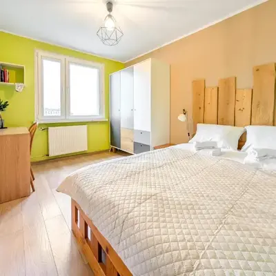 Park Skowroni Homely Apartment by BookingHost