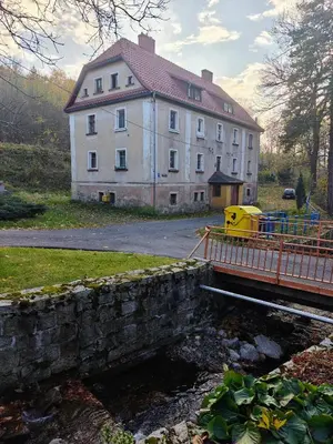 Budynek, w którym mieści się apartament