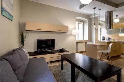 Kuchnia lub aneks kuchenny w obiekcie RentPlanet - Apartament Więzienna