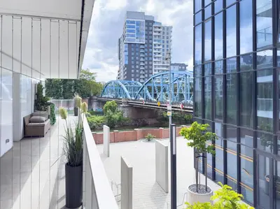 Budynek, w którym mieści się apartament