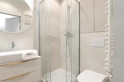 Łazienka w obiekcie Hillhouse by MW Estates Self Check-in 24h