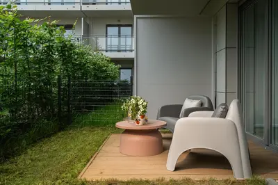 Ogród w obiekcie INA Rent - Apartamenty Mieszczanska