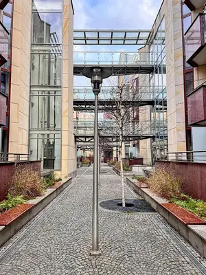Budynek, w którym mieści się apartament