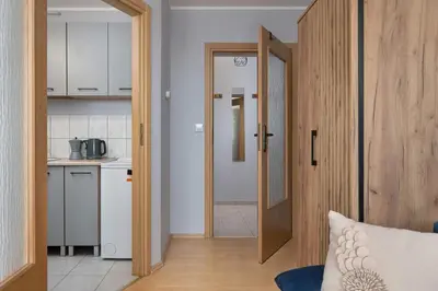 Kuchnia lub aneks kuchenny w obiekcie Functional Studio close to the Old Town by Noclegi Renters