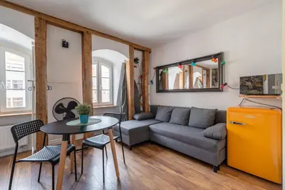 Kuchnia lub aneks kuchenny w obiekcie RentPlanet - Studio Rynek Ratusz