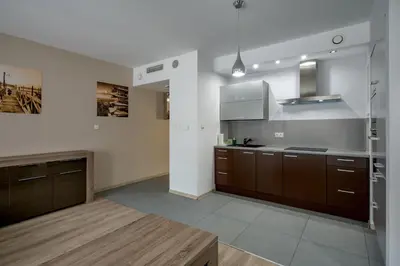 Kuchnia lub aneks kuchenny w obiekcie RentPlanet - Apartamenty Krawiecka