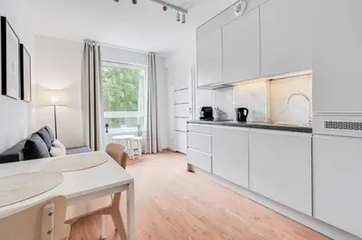 Kuchnia lub aneks kuchenny w obiekcie Mieszczańska 44 by Homeprime