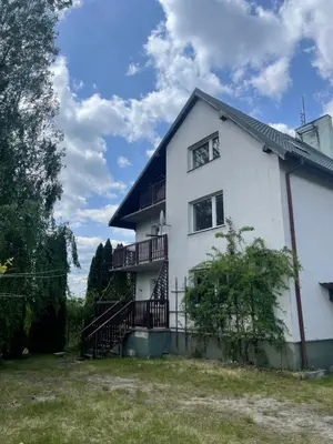 Budynek, w którym mieści się pensjonat