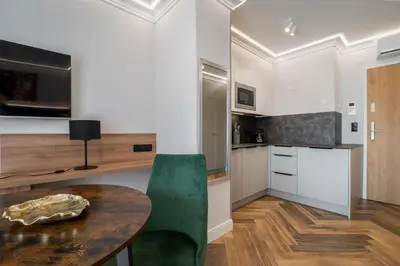 Kuchnia lub aneks kuchenny w obiekcie RentPlanet - Halo Apartament