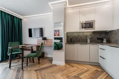 Kuchnia lub aneks kuchenny w obiekcie RentPlanet - Halo Apartament