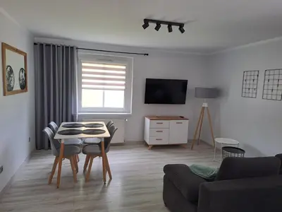 Telewizja i/lub zestaw kina domowego w obiekcie Komfortowy Apartament KEPOS Lądek-Zdrój