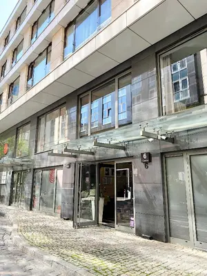 Budynek, w którym mieści się apartament