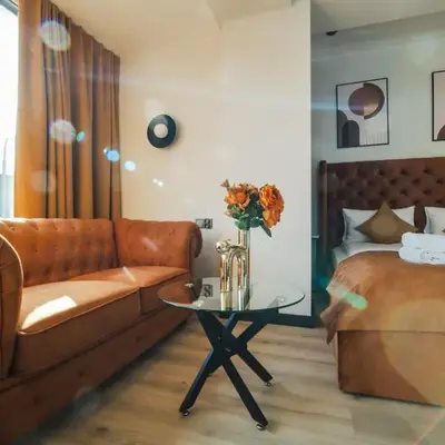 K52 Apartments