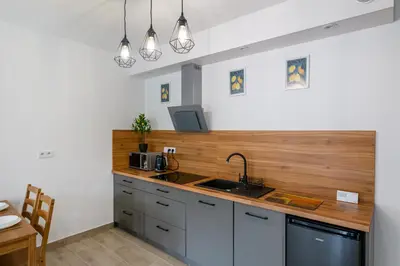 Kuchnia lub aneks kuchenny w obiekcie Apartament Przystanek Kudowa Centrum