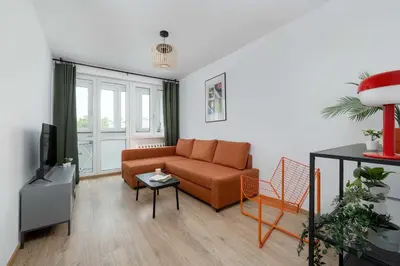 Część wypoczynkowa w obiekcie Large Apartment in Wrocław Center on the Market with 3 Bedrooms and Balcony by Noclegi Renters