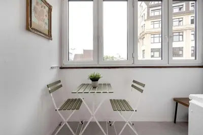 Plan piętra w obiekcie Large Apartment in Wrocław Center on the Market with 3 Bedrooms and Balcony by Noclegi Renters