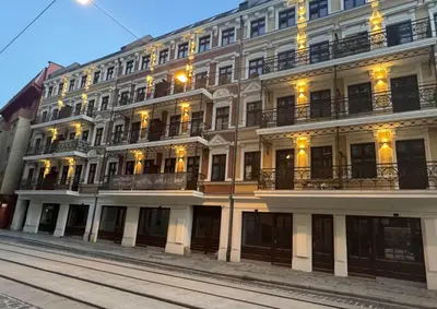 Budynek, w którym mieści się apartament