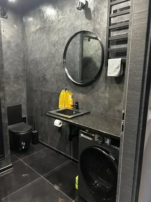 Łazienka w obiekcie Apartamencik na doby 2 - Lubin