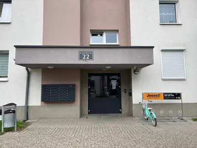 Budynek, w którym mieści się apartament