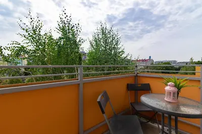 Balkon lub taras w obiekcie CityStay Młodych Techników