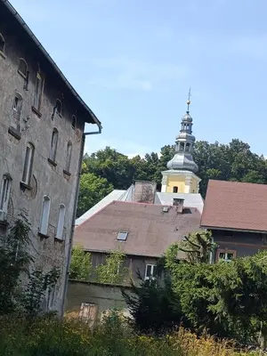 Budynek, w którym mieści się apartament