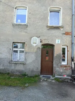 Budynek, w którym mieści się apartament