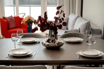 Część wypoczynkowa w obiekcie Prestiżowe Apartamenty z Widokiem na Rzekę i Parkingiem by Renters Prestige