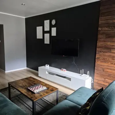 Telewizja i/lub zestaw kina domowego w obiekcie Sowi Przystanek