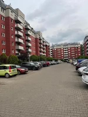 Budynek, w którym mieści się apartament