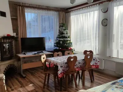 Telewizja i/lub zestaw kina domowego w obiekcie Agroturystyka Sielskie Góry