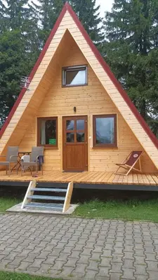Budynek, w którym mieści się domek letniskowy