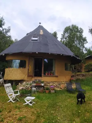 Budynek, w którym mieści się the country house