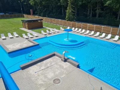 Basen w obiekcie Zatoka Leśna lub w pobliżu