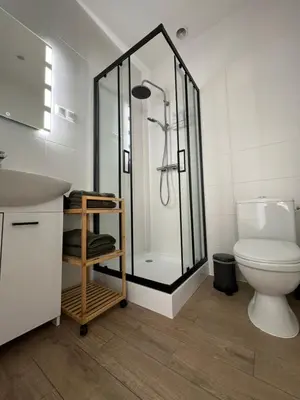 Łazienka w obiekcie Apartament Szmaragd