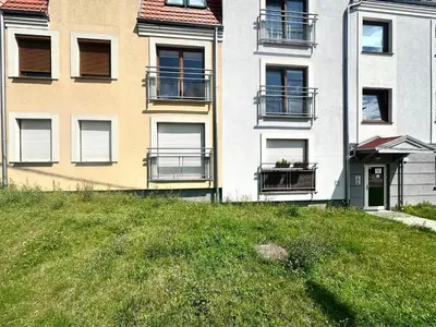 Ogród w obiekcie Marcinowska 2 Apartment - Self check-in 20h - parking