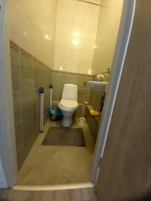 Łazienka w obiekcie mieszkanie dla zwykłych ludzi