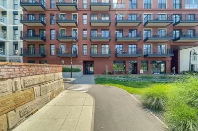 Budynek, w którym mieści się apartament