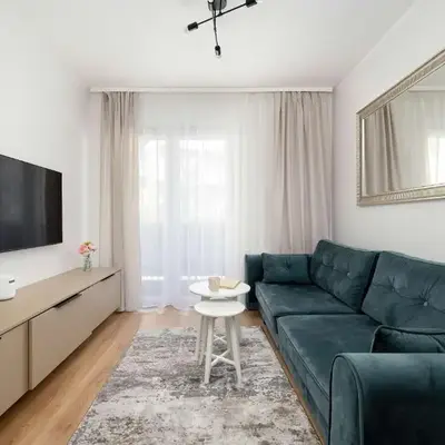 Stylish One Bedroom Apartment in Wrocław by Noclegi Renters