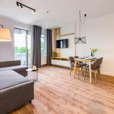 Partynice Apt - Parking & Balcony - by Rentujemy