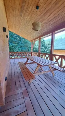 Balkon lub taras w obiekcie Domki pod Skałą