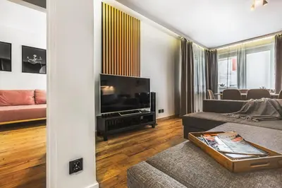 Telewizja i/lub zestaw kina domowego w obiekcie Komfortowy Apartament Jacuzzi & Balkon & 2 sypialnie