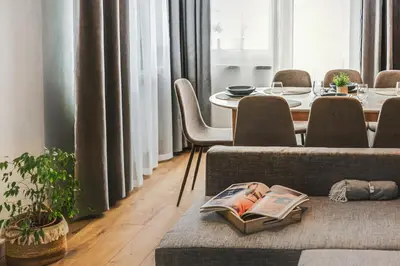 Część wypoczynkowa w obiekcie Komfortowy Apartament Jacuzzi & Balkon & 2 sypialnie